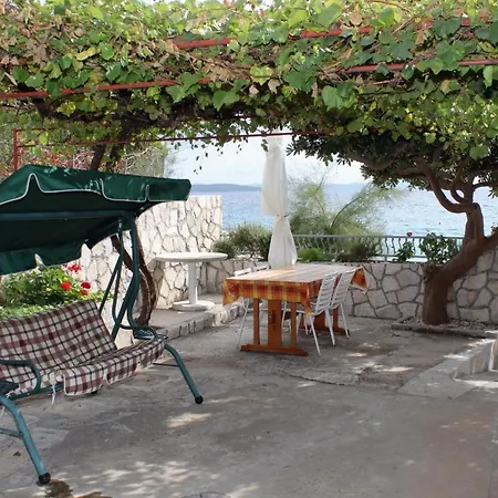 Ivan Dolac 130d Jelsa (Hvar)