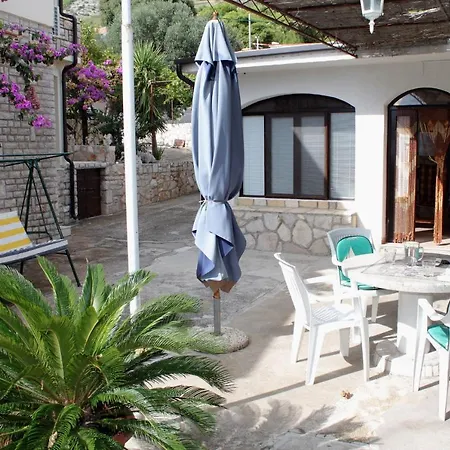 Apartment Ivan Dolac 130d
